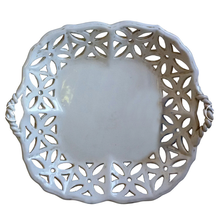 Coppa Quadrata Traforata con Manici “Pertosa” – Ceramiche Simonetti Castelli
